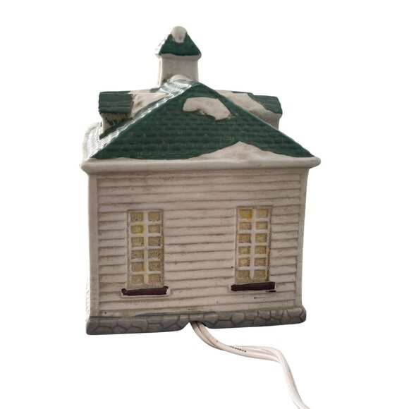 Vintage Winter Valley Ceramic Schoolhouse Lighted Display Holiday Decoration - Picture 2 of 9
